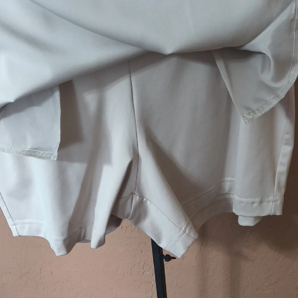 Lady Hagen Women's Tan Skort Size 6